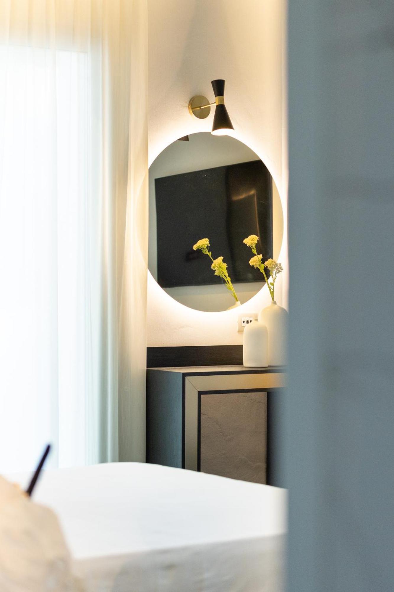 Hotel Mondial Римини Екстериор снимка